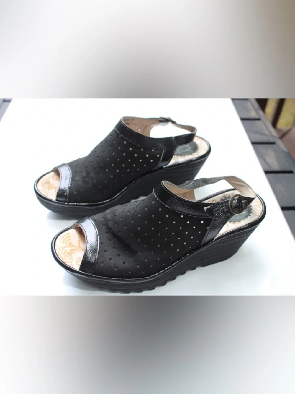 Fly London Yile wedges